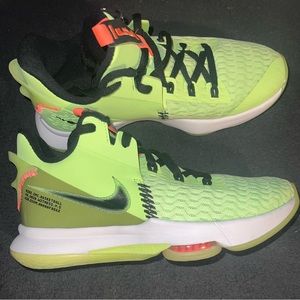 Nike Lebron Witness 5